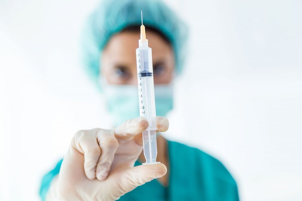 Knee arthrosis injections