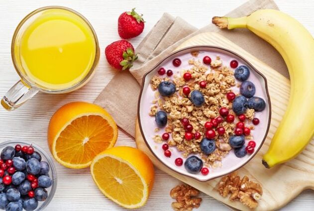 A balanced diet will help you correct your weight and reduce the load on the joints due to arthrosis.