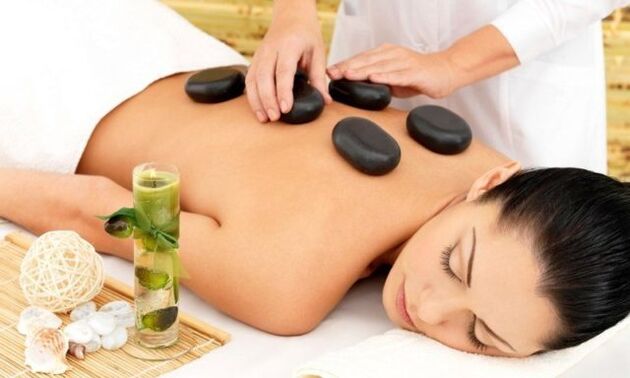 Tibetan medicine offers an effective approach to the treatment of osteoarthritis, for example stone therapy